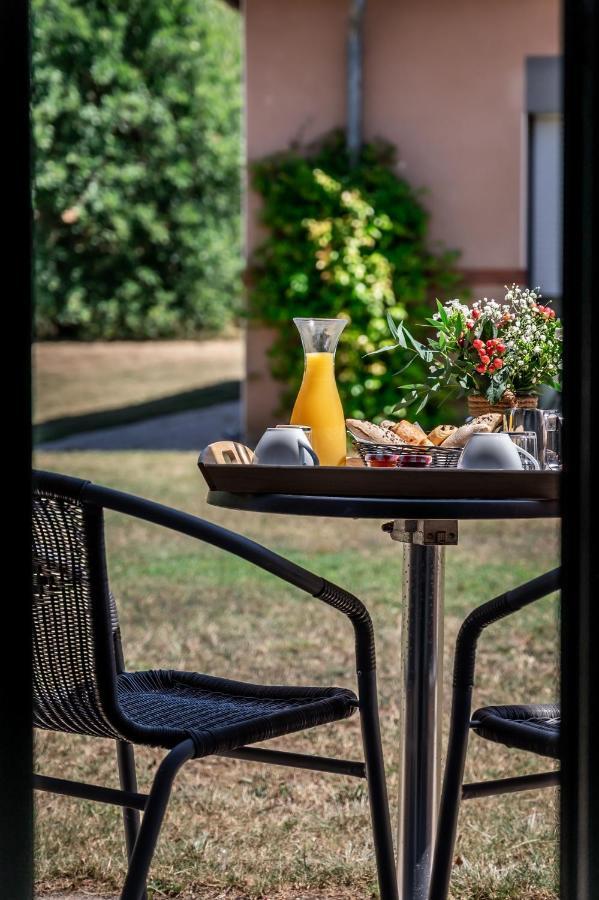 Hotel & Seminaire Le Patio Occitan - Toulouse Ouest - La Ramee Cugnaux Dış mekan fotoğraf